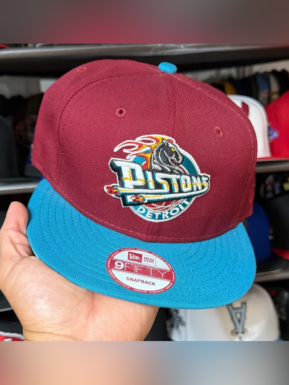 Vintage & New Condition New Era Detroit Pistons 9FIFTY snapback burgundy & teal